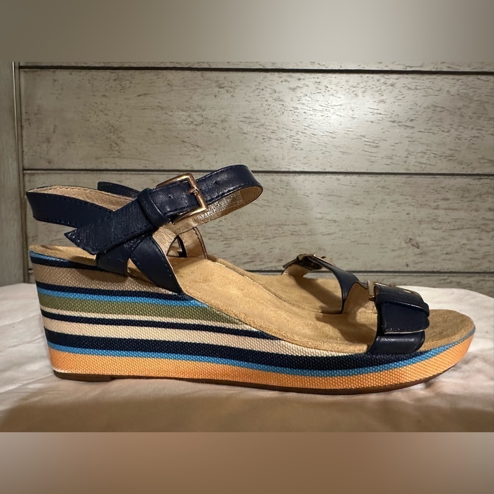 Vionic Enisa Colorful Wedge Sandals  Women’s 7 EU 38 Navy Blue Strappy Comfy NEW